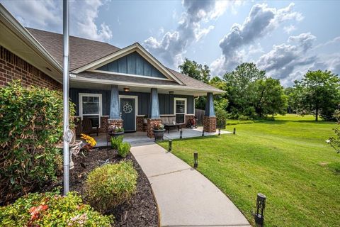 Single Family Residence in Guthrie OK 4450 Buffalo Hill.jpg