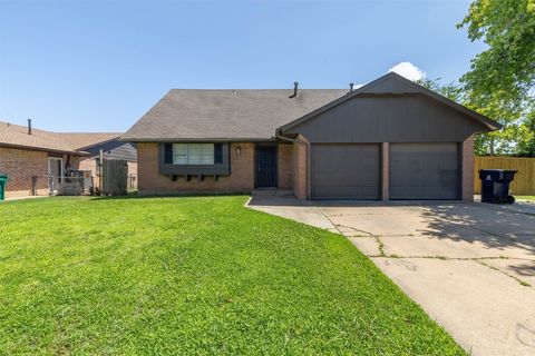 Single Family Residence in Oklahoma City OK 4800 SE 45th Street.jpg