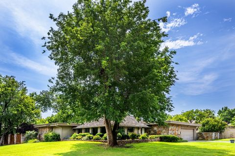 Single Family Residence in Oklahoma City OK 2933 Browne Stone Road.jpg