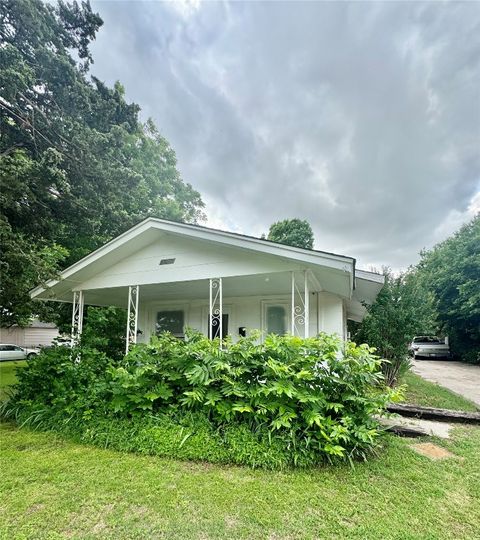 Single Family Residence in El Reno OK 1412 S Evans Avenue.jpg