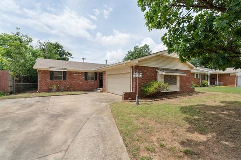 Single Family Residence in Oklahoma City OK 3812 NW 58th Street.jpg