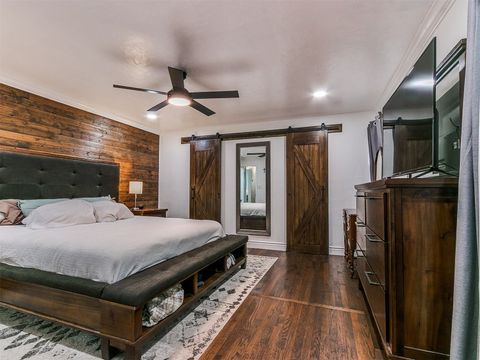 Single Family Residence in Oklahoma City OK 701 NW 47th Street.jpg