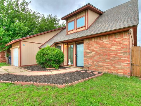 Single Family Residence in Oklahoma City OK 401 NW 120th Street.jpg