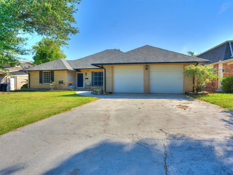 Single Family Residence in Oklahoma City OK 3208 NW 54th Street.jpg