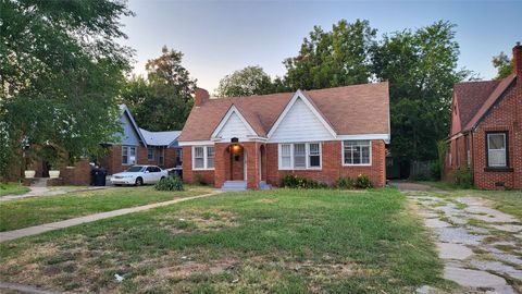 Single Family Residence in Oklahoma City OK 929 NE 17th Street.jpg
