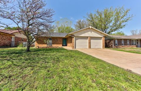 Single Family Residence in Oklahoma City OK 4305 Spiva Drive.jpg