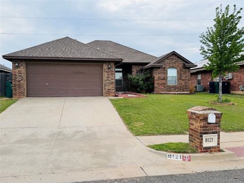 Single Family Residence in Oklahoma City OK 8121 Hillers Road.jpg