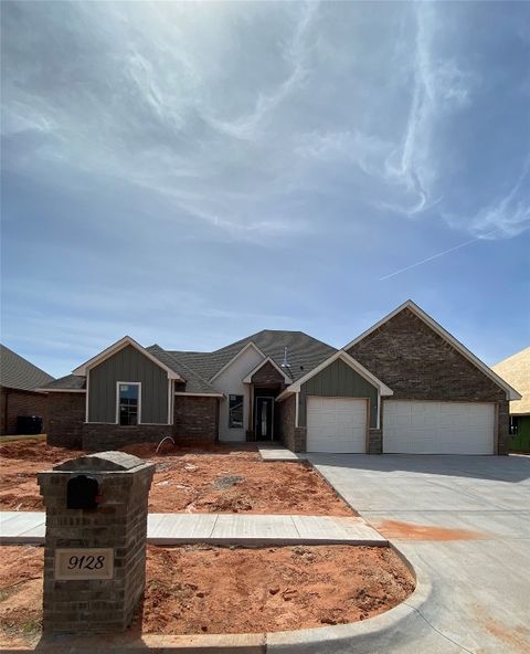 Single Family Residence in Oklahoma City OK 9128 SW 35th Street.jpg