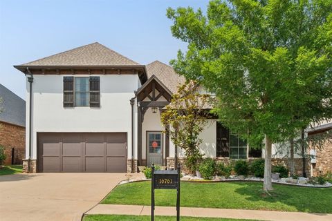 Single Family Residence in Edmond OK 16761 Little Leaf Court.jpg