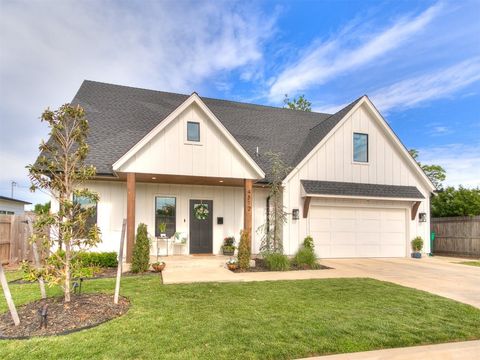 Single Family Residence in Oklahoma City OK 4812 N Villa Avenue.jpg