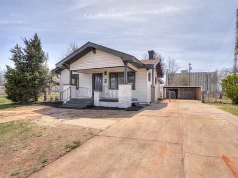 Single Family Residence in Oklahoma City OK 1324 NE 14th Street.jpg