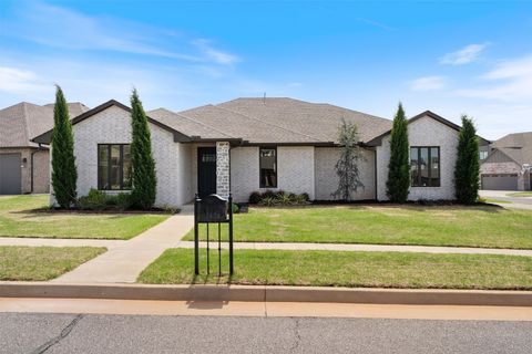 Single Family Residence in Edmond OK 4312 NW 152nd Place.jpg