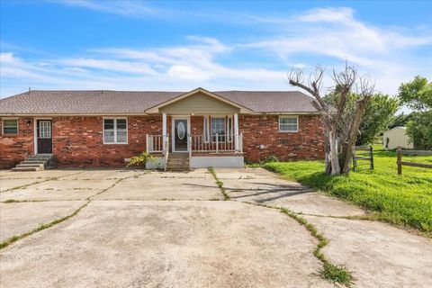 Single Family Residence in Jones OK 12724 Abundance Street.jpg