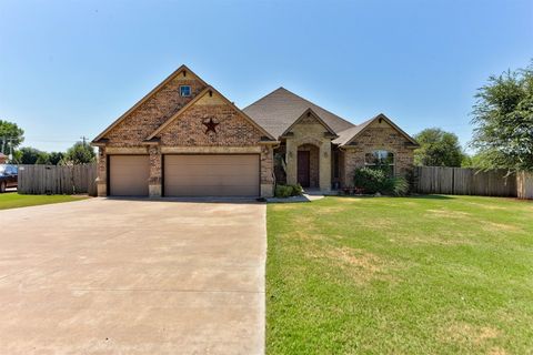 Single Family Residence in Tuttle OK 4220 Caribou Street.jpg