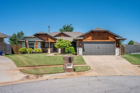 Single Family Residence in Edmond OK 520 NW 179th Circle.jpg