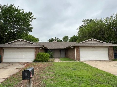 Duplex in Oklahoma City OK 7909 Harvest Moon Road.jpg