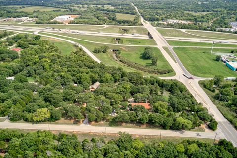 Single Family Residence in Oklahoma City OK 7900 N Bryant Avenue.jpg