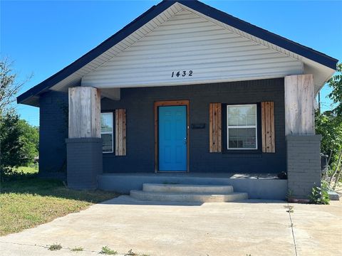Duplex in Oklahoma City OK 1432 NE 12th Street.jpg