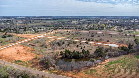  in Guthrie OK 2100 Cattle Drive.jpg