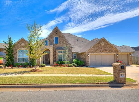 Single Family Residence in Oklahoma City OK 8208 NW 147th Terrace.jpg