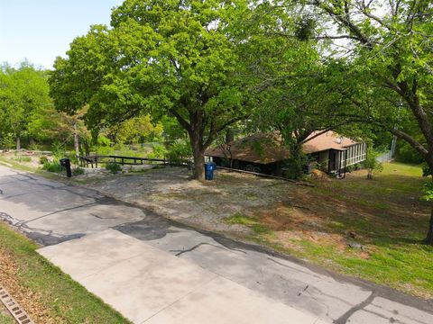 Single Family Residence in Arcadia OK 73 E Shore Drive.jpg