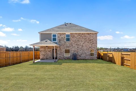 Single Family Residence in Tuttle OK 5410 Mac Road 6.jpg