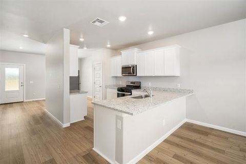 Single Family Residence in Tuttle OK 5410 Mac Road 1.jpg