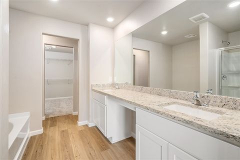 Single Family Residence in Tuttle OK 5410 Mac Road 5.jpg
