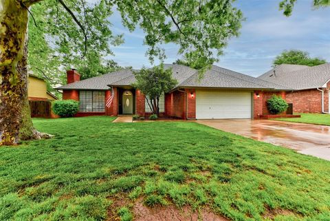 Single Family Residence in Edmond OK 2617 Jeannes Trail.jpg