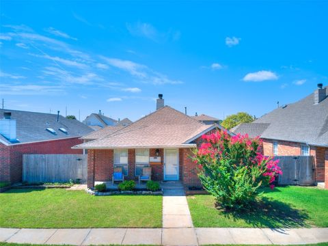 Single Family Residence in Oklahoma City OK 1008 SW 22nd Street.jpg