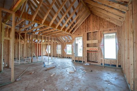 Single Family Residence in Guthrie OK 624 Mustard Seed.jpg