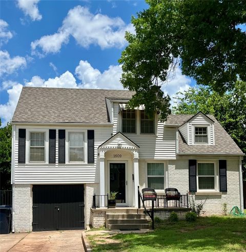 Single Family Residence in Oklahoma City OK 1609 NW 43rd Street.jpg