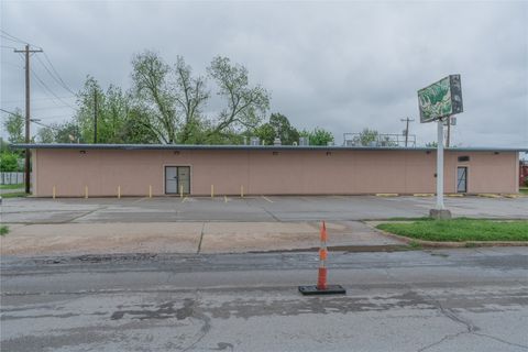 Warehouse in Oklahoma City OK 712 N Virginia Avenue 11.jpg