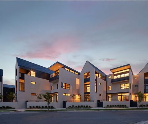 Townhouse in Oklahoma City OK 1303 N Dewey Avenue.jpg