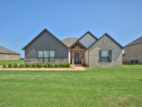 Single Family Residence in Blanchard OK 2262 Jackson Lane.jpg