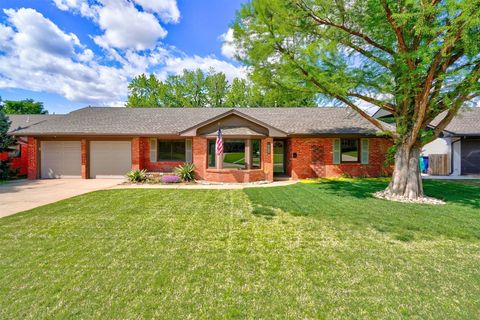 Single Family Residence in Oklahoma City OK 2619 NW 67th Street.jpg