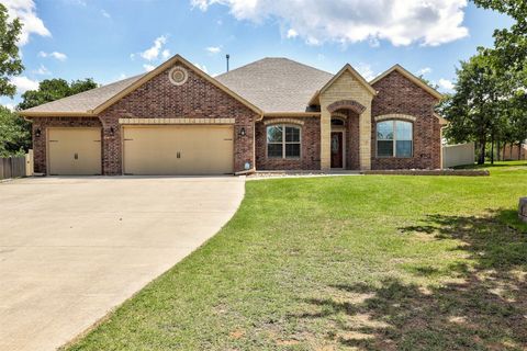 Single Family Residence in Guthrie OK 3327 Bobcat Trail.jpg