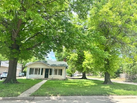 Single Family Residence in Oklahoma City OK 2801 NW 15th Street.jpg