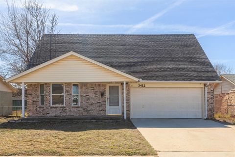 Single Family Residence in Del City OK 3412 Hillside Drive.jpg