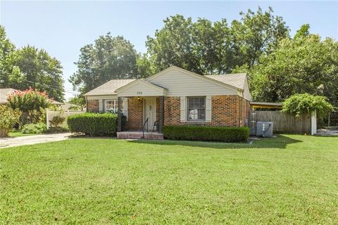 Single Family Residence in Oklahoma City OK 556 SW 52nd Street.jpg