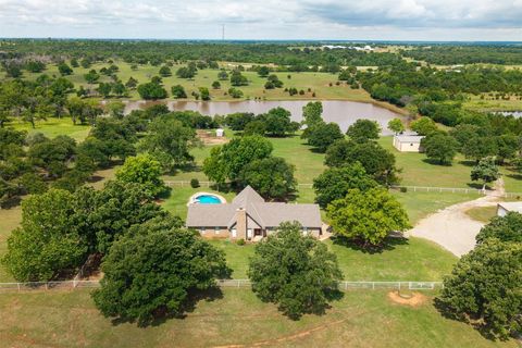 Single Family Residence in Guthrie OK 9901 S Pine Street.jpg