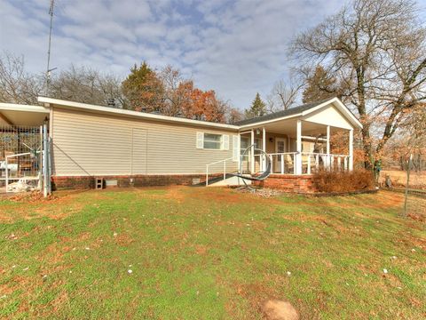 Single Family Residence in Guthrie OK 12600 E Highway 105 Highway.jpg