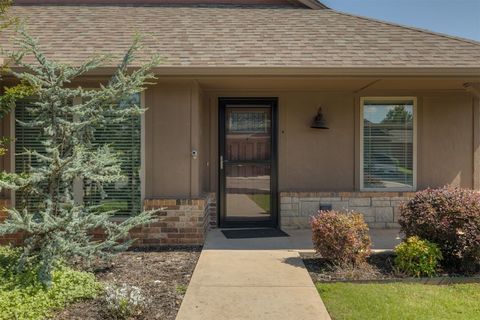 Duplex in Oklahoma City OK 8921 SW 55th Street #A & B.jpg
