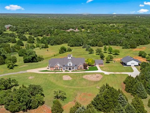 Single Family Residence in Jones OK 3100 Freeman Manor Drive.jpg