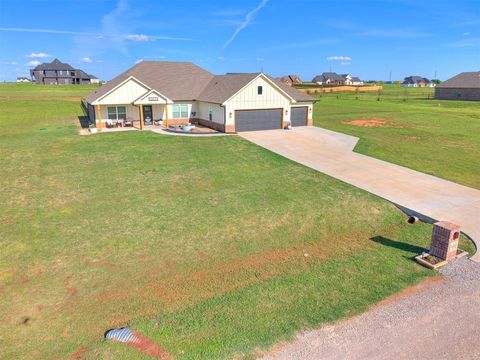 Single Family Residence in Piedmont OK 4426 NW Pinon Lane.jpg
