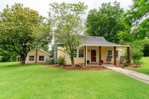 Single Family Residence in Arcadia OK 80 E Shore Drive 1.jpg
