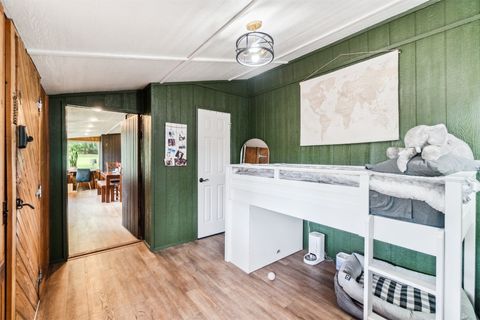 Single Family Residence in Arcadia OK 80 E Shore Drive 28.jpg