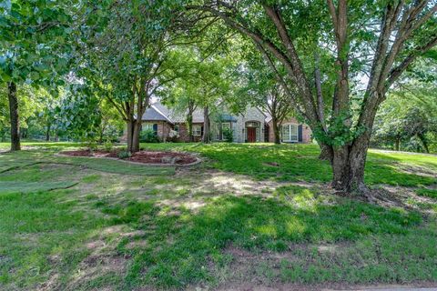 Single Family Residence in Choctaw OK 100 Hickory Forest Drive.jpg