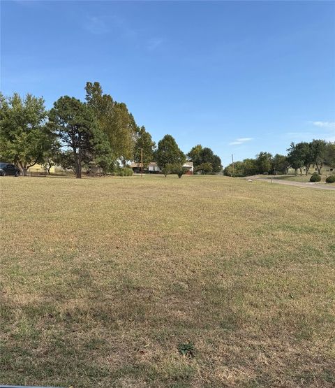 Unimproved Land in Guthrie OK 720 S Cherry Street.jpg