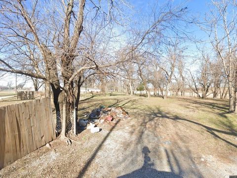 Unimproved Land in Oklahoma City OK 905 S Rockwood Avenue.jpg
